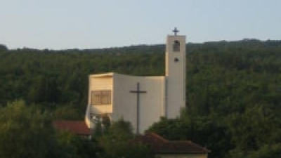 Die Kirche St. Nikola Tavelić - D. Vinjani